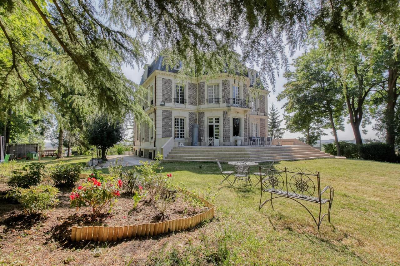 Chateau D'Avesnes - Le Castelet Esterno foto