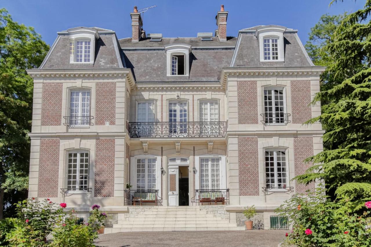Chateau D'Avesnes - Le Castelet Esterno foto
